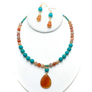Carnelian, Turquoise, and Agate Necklace and Earrings Set