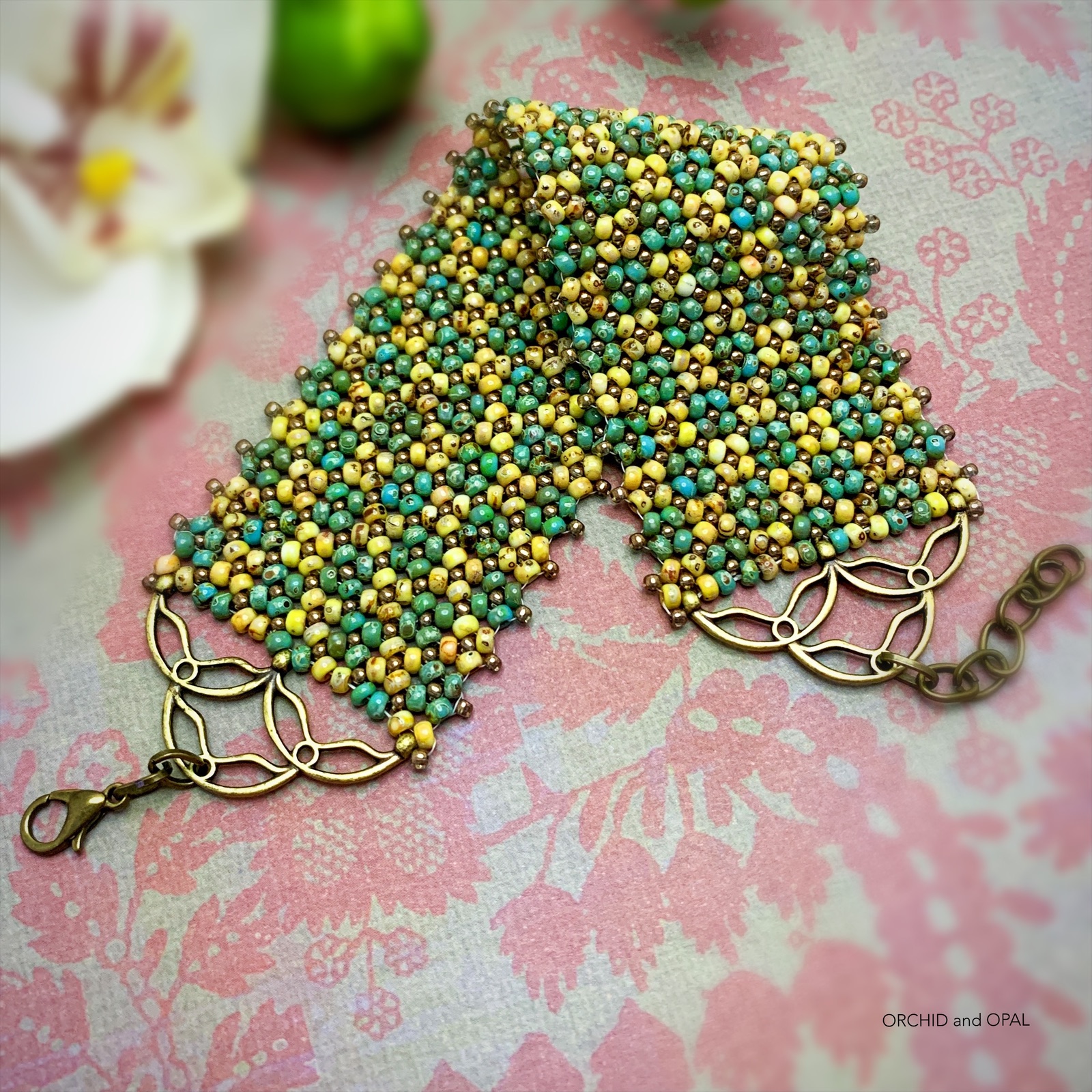 beaded flat chenille bracelet tutorial