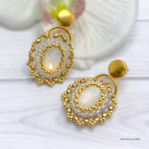 Golden Hour Crystal Beaded Earrings - White/Gold