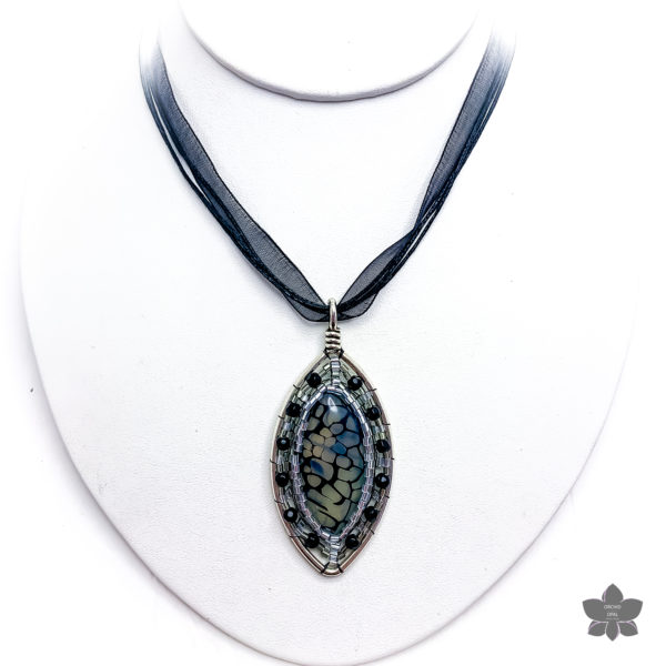 Horse Eye Agate Bezel Pendant Necklace black