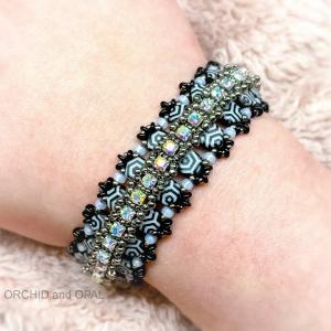 glacier lagoon bracelet - white/black