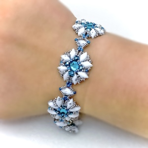 Hidden Treasure Beaded Bracelet - Blue White