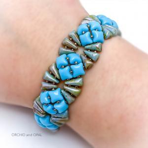 deco bracelet blue