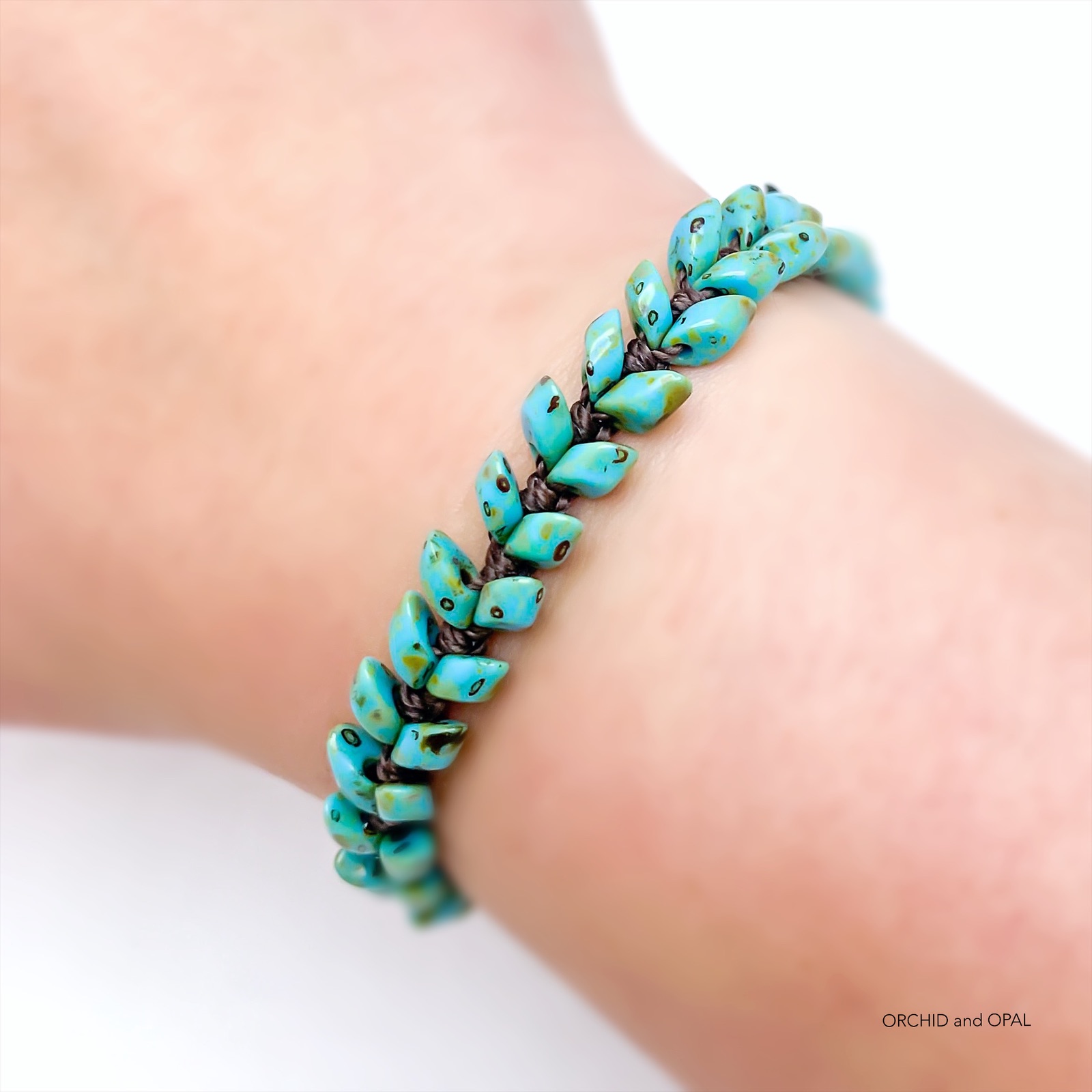 Magatama beads necklace deals