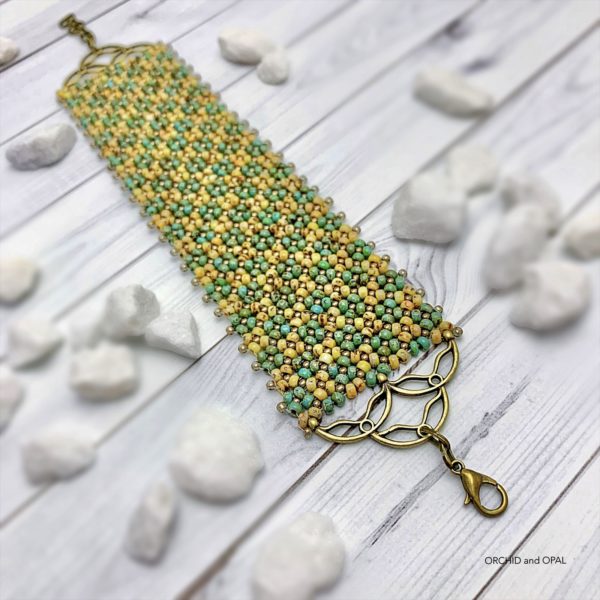 beaded flat chenille bracelet tutorial