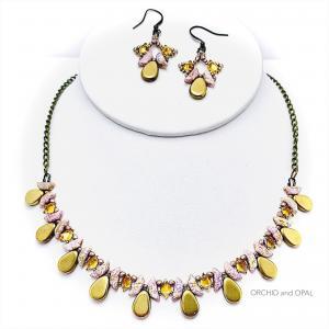 tantalizing tinos beaded necklace set gold rose