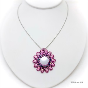 Sunflower Field Beaded Pendant Necklace - Silver/Pink