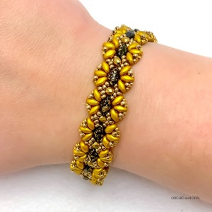 Terrace Lace Beaded Bracelet - gold and black