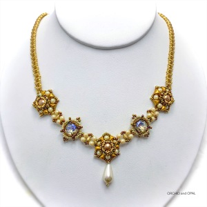 Renaissance Fair Vexolo Crystal Necklace