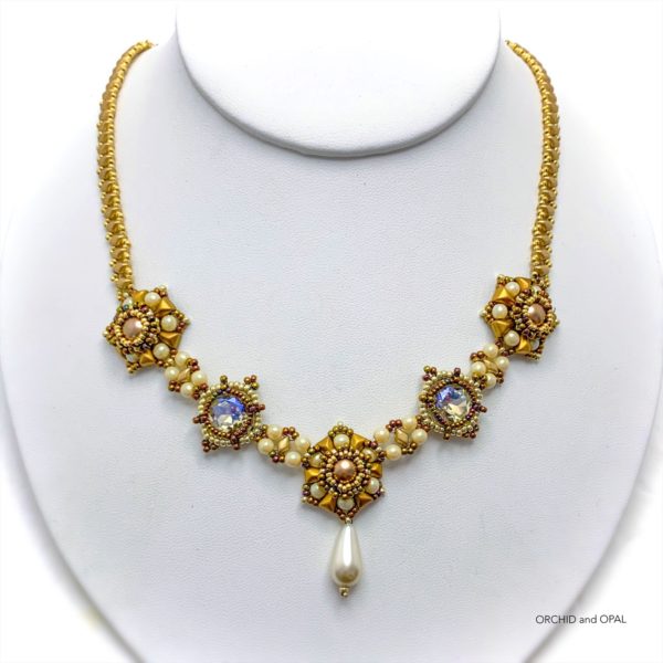 Renaissance Fair Vexolo Crystal Necklace